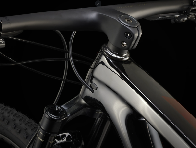 Trek Supercaliber SLR 9.9 XO AXS Full Suspension Mountain Bike 2024 in Carbon Red Smoke-8